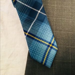 LOCHCARRON of Scotland Tartan Blue Wool Tie 62”